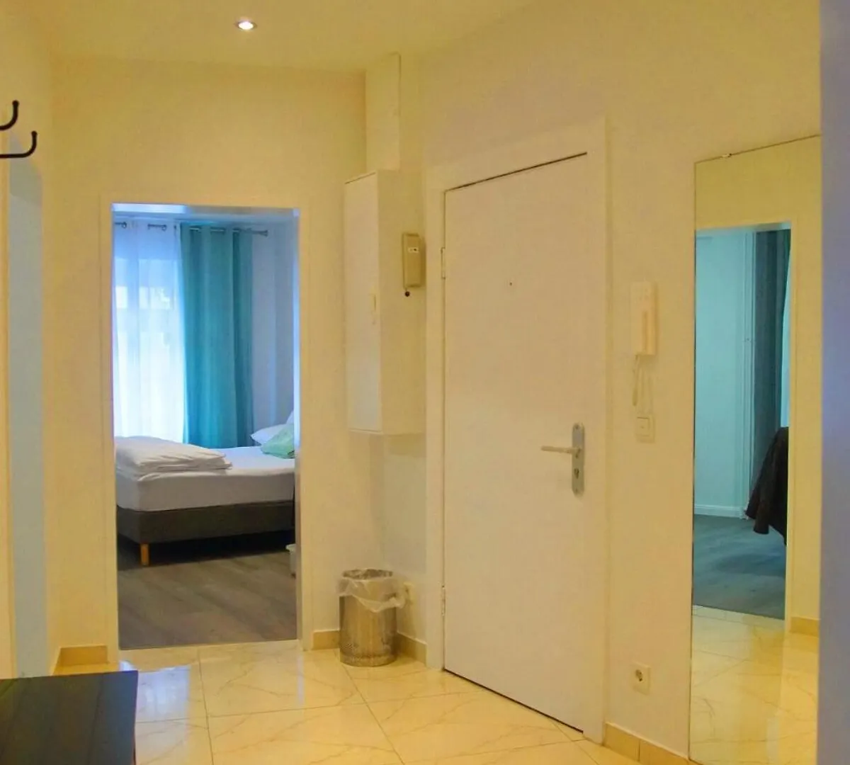 3-Room Apartment Complete In Dehnheide In Quite Area Hamburg